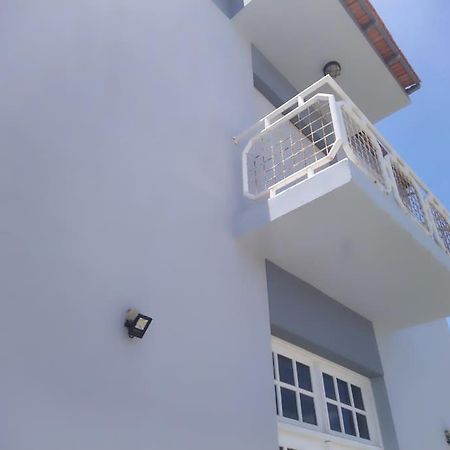 Вилла Vivenda Com Patio, No Coracao Do Минделу Экстерьер фото